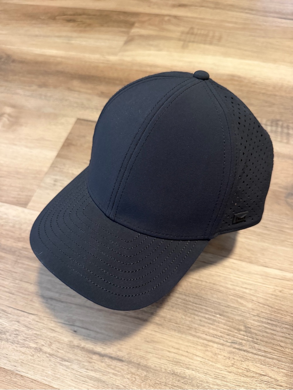 Melin Golf Snapback Hat Cap A-Game Hydro Black Water Repellant Size 58cm Large